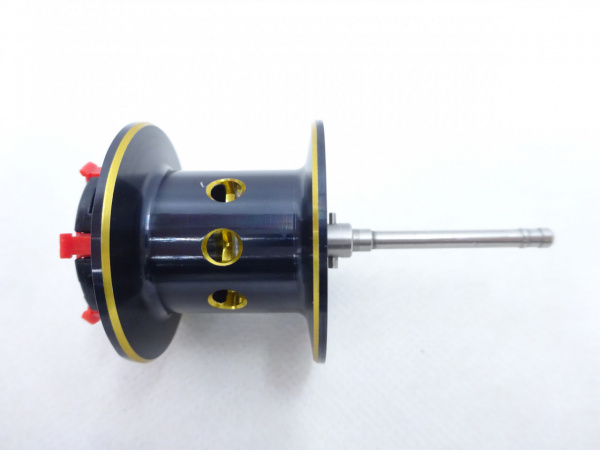 13メタニウム 純正スプール